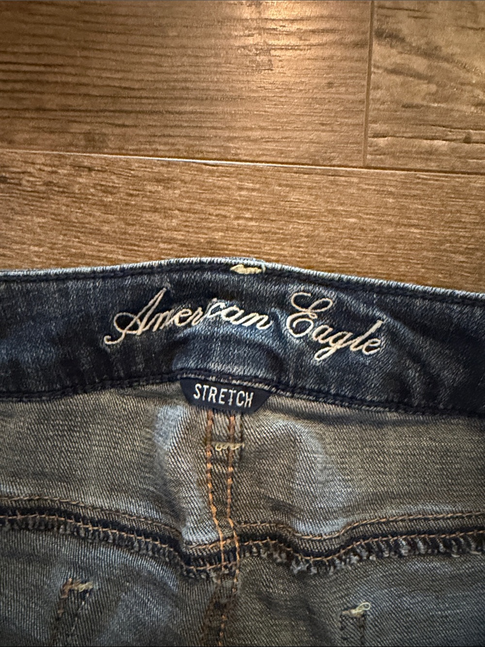 American Eagle Outfitters Women's Skinny Jeans in Blue Wash Size 4 Long - Picture 2 of 9